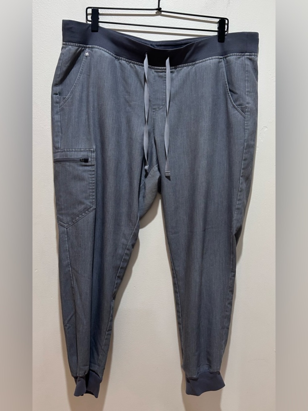 Figs Technical Collection Zamora Light Grey Scrubs Jogger Pants - Women’s XXL